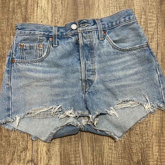 Levi’s 501® Original Womens Shorts - Picture 3 of 4
